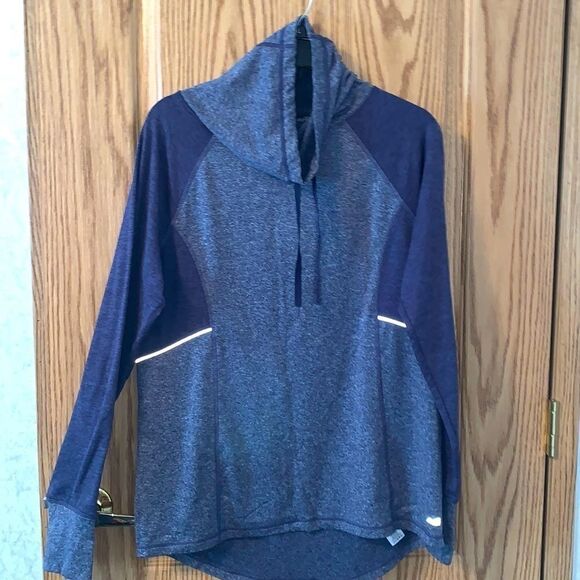 NWOT Women’s Avia medium lightweight blue hoodie - Picture 1 of 9
